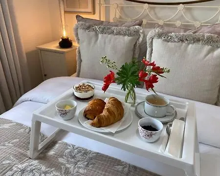 Ballina B&B ベッド・アンド・ブレックファスト バリナ